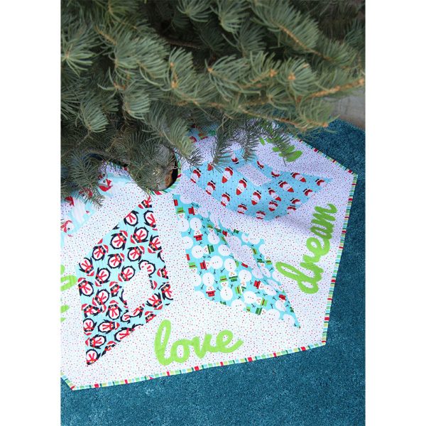 Kringle Crossing Tree Skirt & Table Topper Pattern on Sale - Image 2